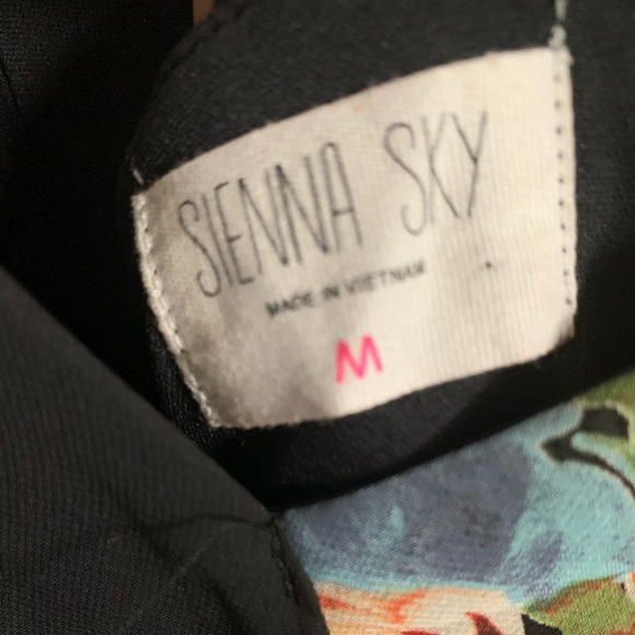 Floral High-Low Dress - Picture 7 of 7